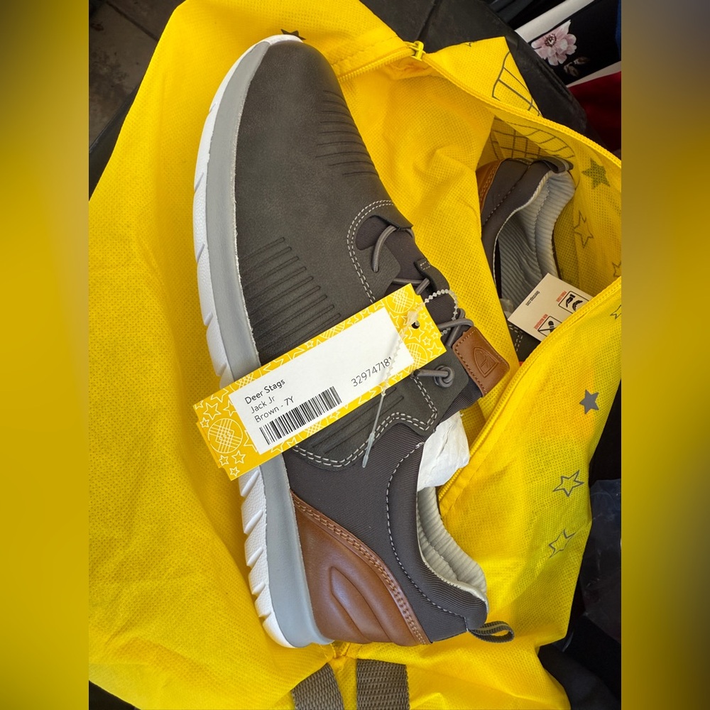 Deer Stags Jack Sneaker. NWT - Picture 4 of 5